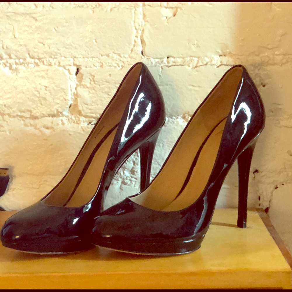 Brian Atwood Fredrique parent leather pumps black